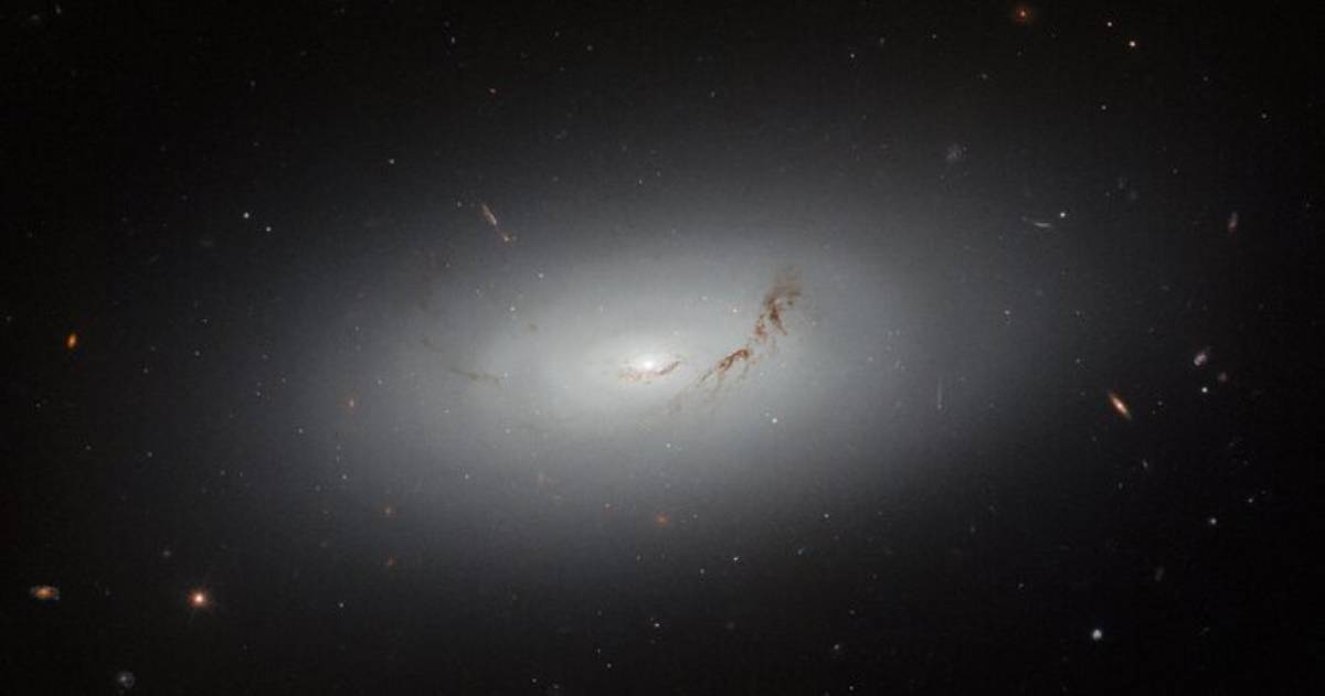 Astronomers have shown a lenticular galaxy in the constellation Sextant – photo