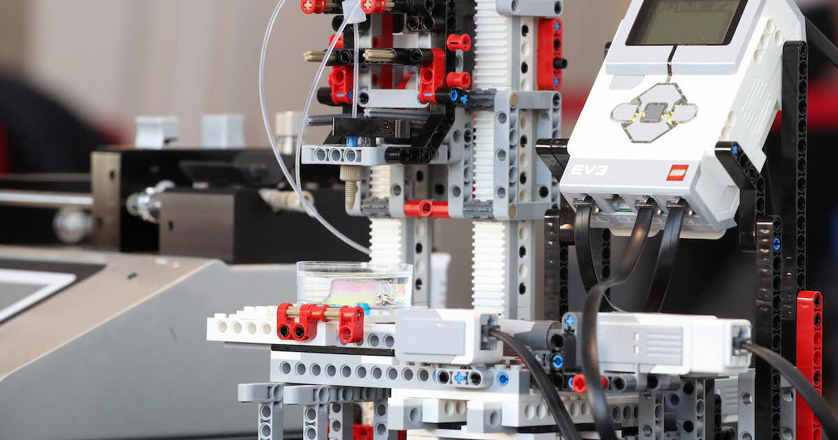 Scientists have created a bioprinter from Lego parts that can grow human skin