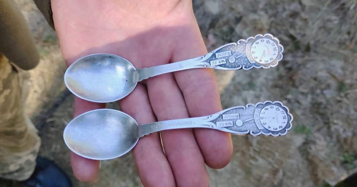 In the Kyiv region, the military found spoons with children’s birth dates: they are looking for the owners