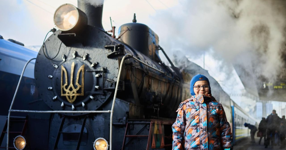 Ukrzaliznytsia will launch “Christmas Express” in Kyiv and Lviv for the holidays: where to buy tickets