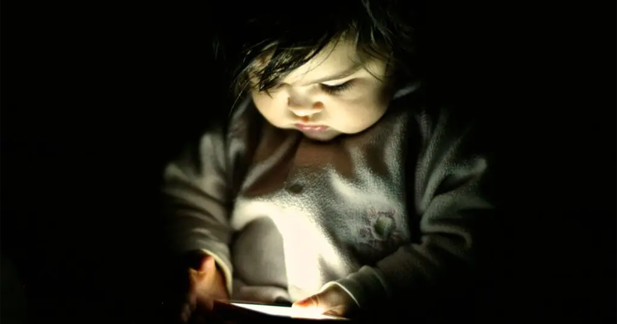 How screen time affects infant development: research