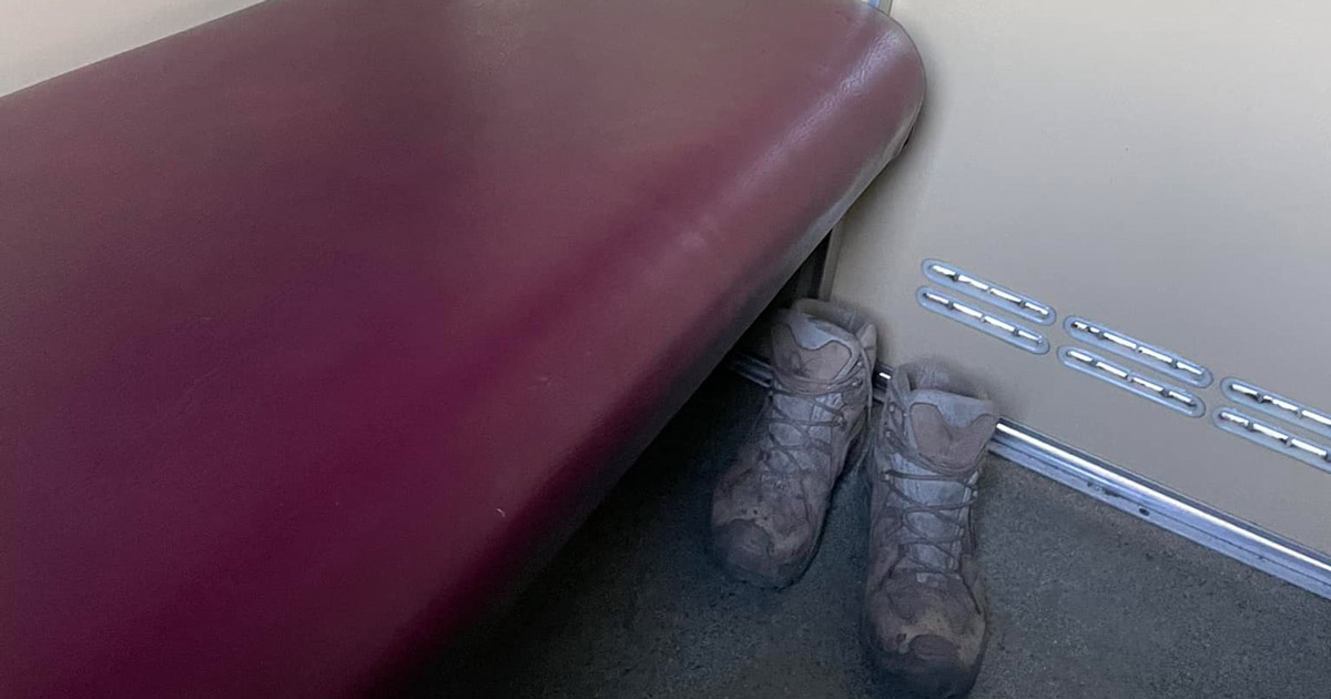 “We are all his mothers”: social networks were touched by a post about a young soldier on a train