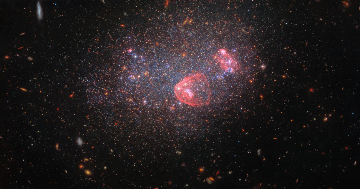 Snow globe of stars: “Hubble” took a festive photo of the wrong galaxy