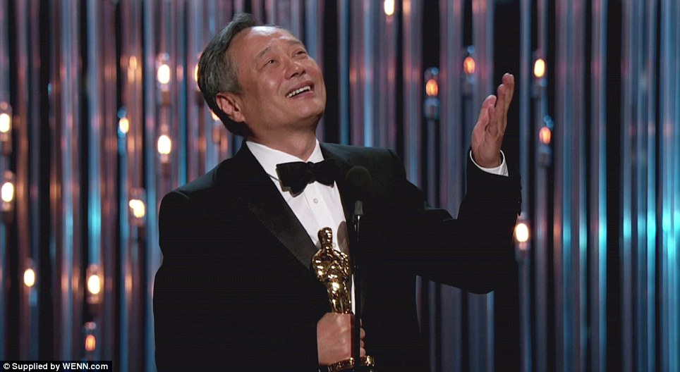 Ли оскар. Энг ли Оскар. Оскар gif. Гифки с Оскаров 2015. Gif Oscar thankyou.