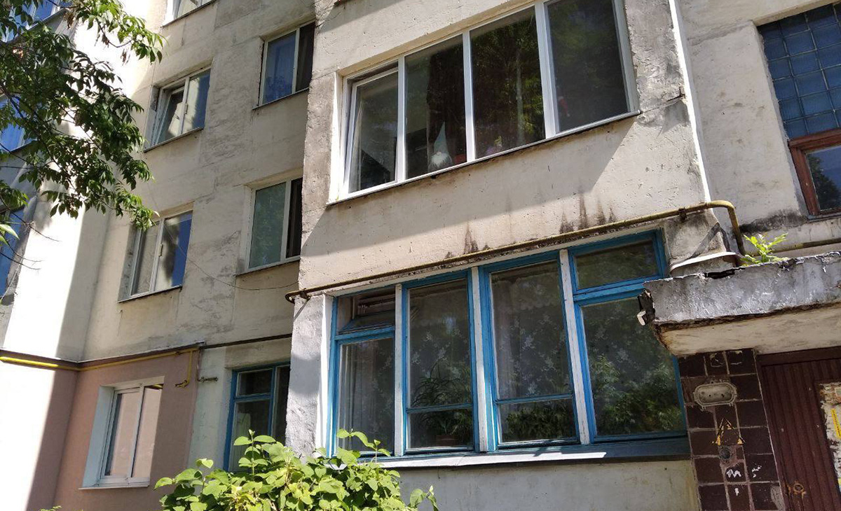 A one-year-old fell out of a window in the Kyiv region: he miraculously survived