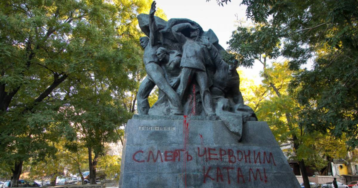 Selective decolonization.  In Odessa, they plan to demolish a number of Soviet monuments, and remove “Russian” from several