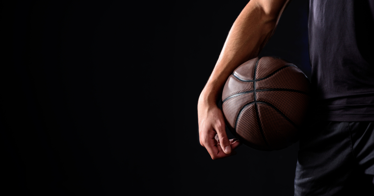 The National Police informed the coach of the children’s basketball team that he was suspected of molesting an 11-year-old girl