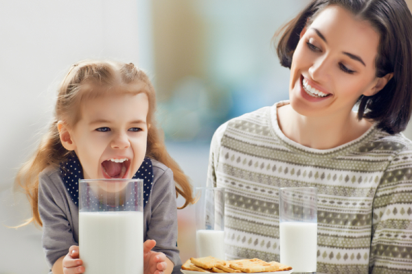 Чому прибирають лактозу з молока?