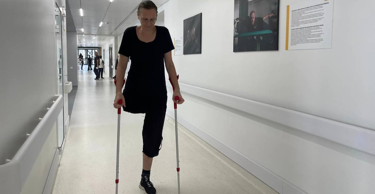 “Dreams of returning home”: a librarian from Avdiyivka, who lost a limb after shelling, is being treated in Lviv.  PHOTO