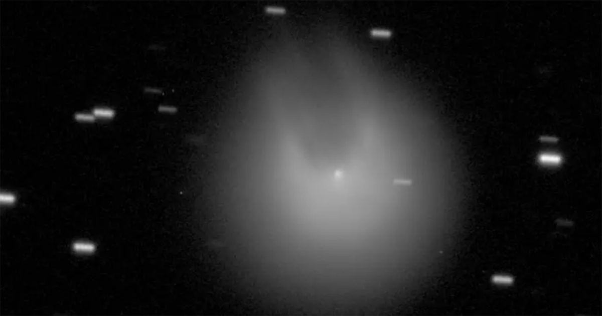 A comet heading towards Earth grew “horns” after a volcanic eruption. PHOTO