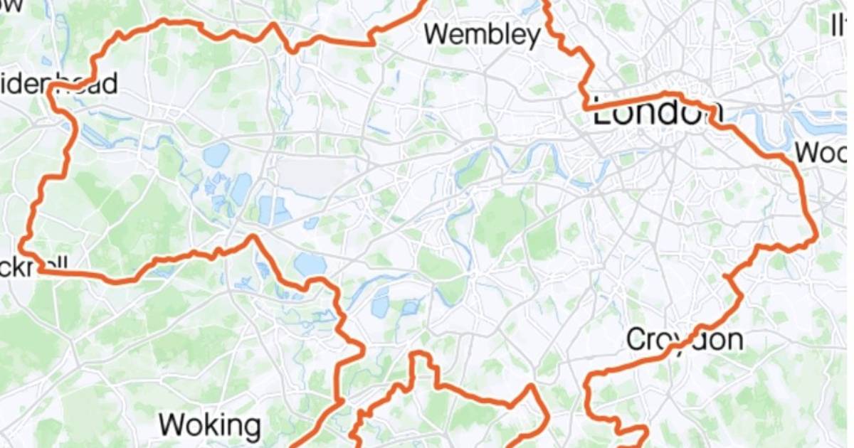 In London, a man rode a bicycle route in the form of a map of Ukraine.  PHOTO