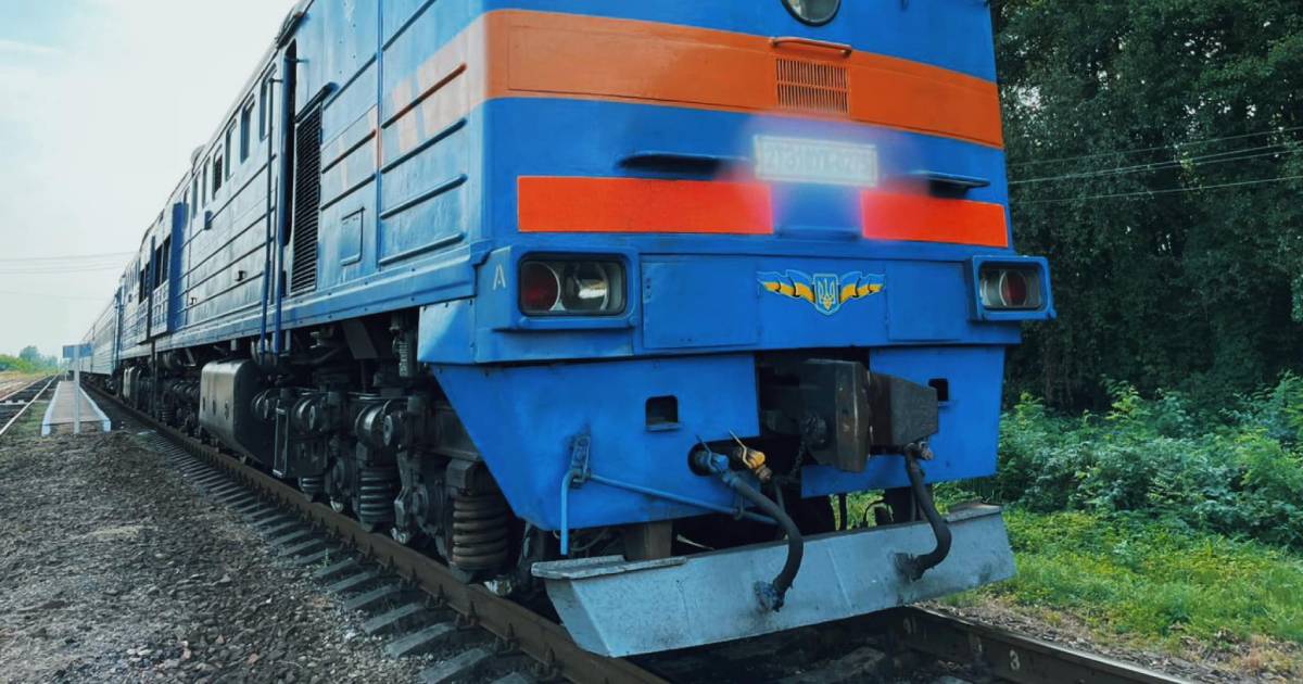 In the Ivano-Frankivsk region, a girl who was moving along the track wearing headphones was hit by a train