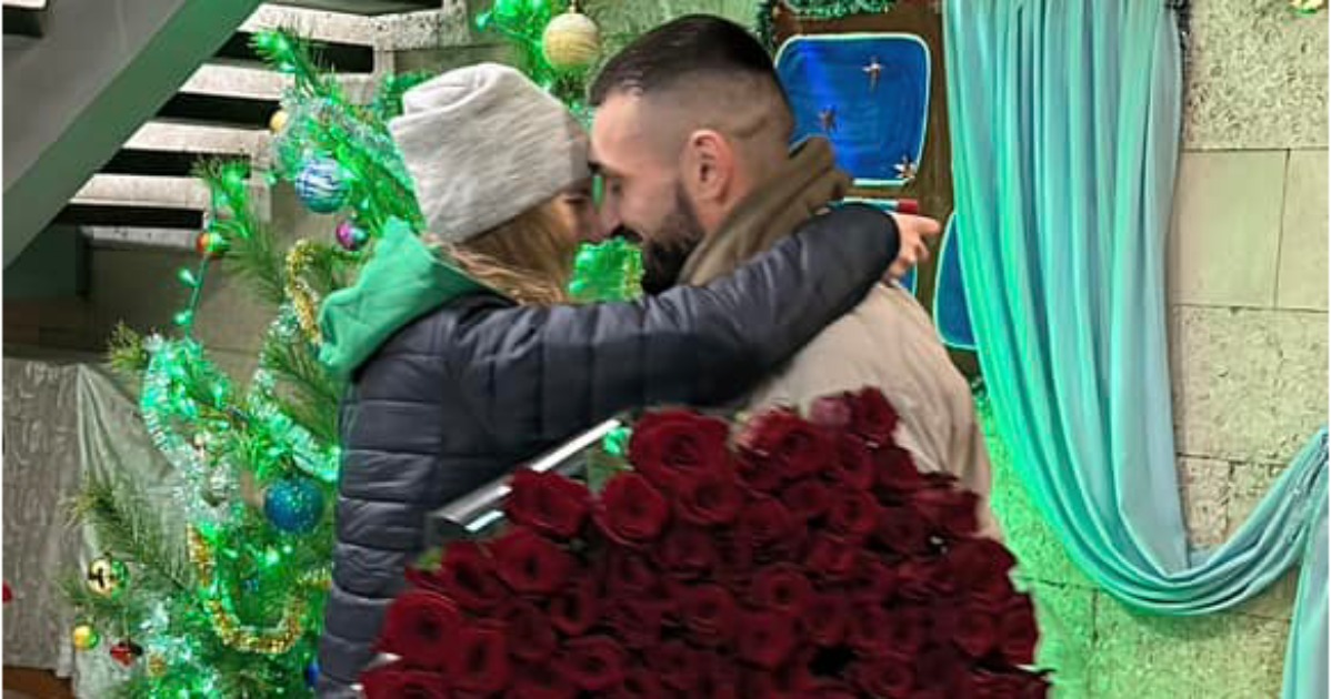 A combat medic released from captivity got engaged to her brother.  VIDEO