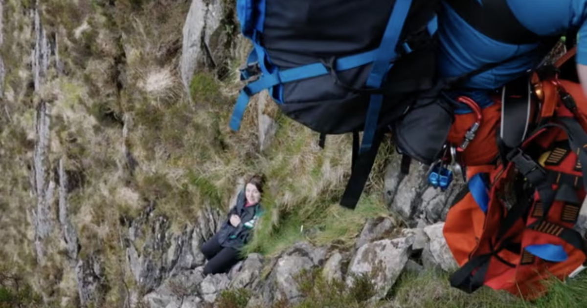 Scattered her father’s ashes and almost died: in Great Britain, a woman almost fell from the top of a mountain