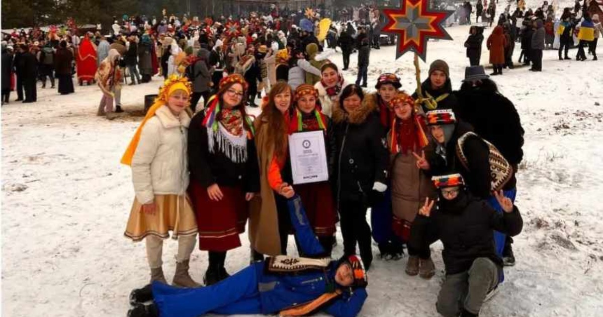 “There in Bakhmut”: a Ukrainian record for the largest carol performance was set in Lviv Oblast.  PHOTO