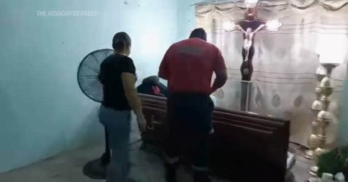Knocked from the coffin: in Ecuador, a woman “came to life” during her own funeral