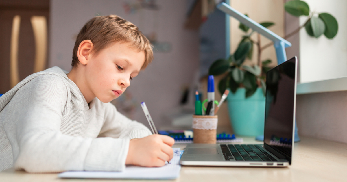 How to help your child learn online: tips for parents