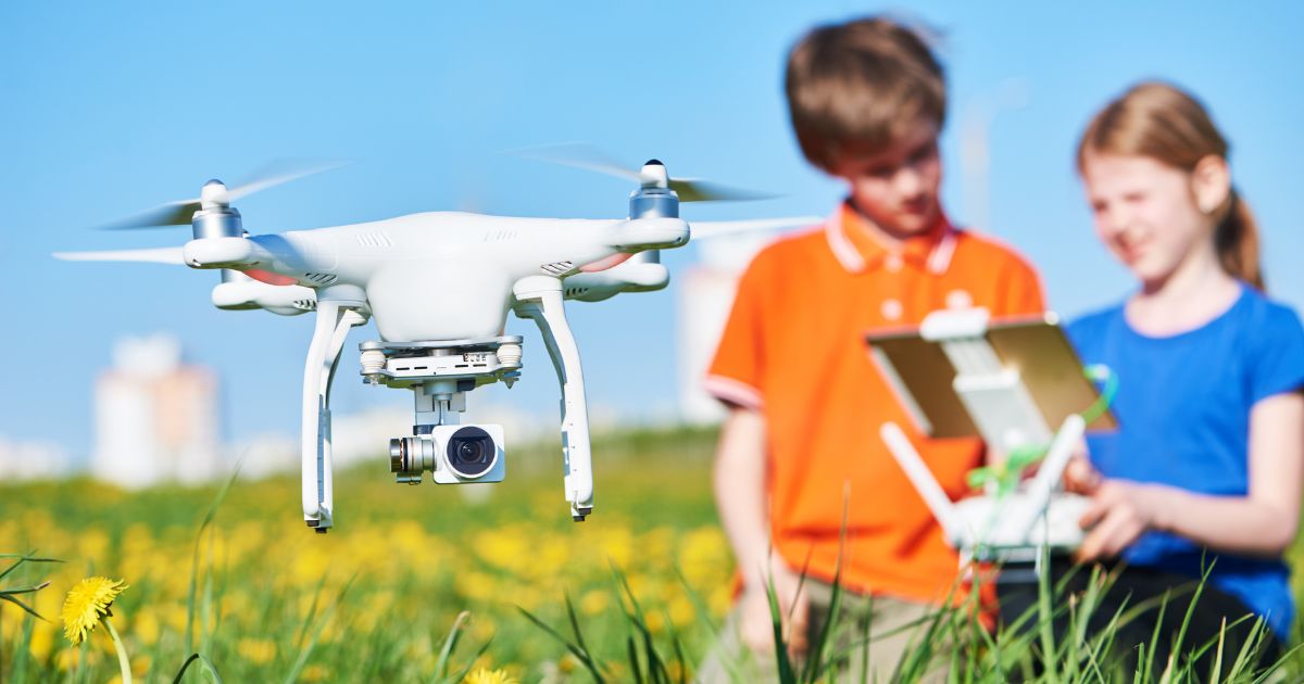 “The base we will have to know”: some schools are planning to create workshops for working with UAVs